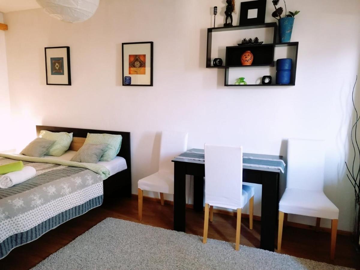 Nexus Happy Apartamento Miercurea Ciuc Exterior foto